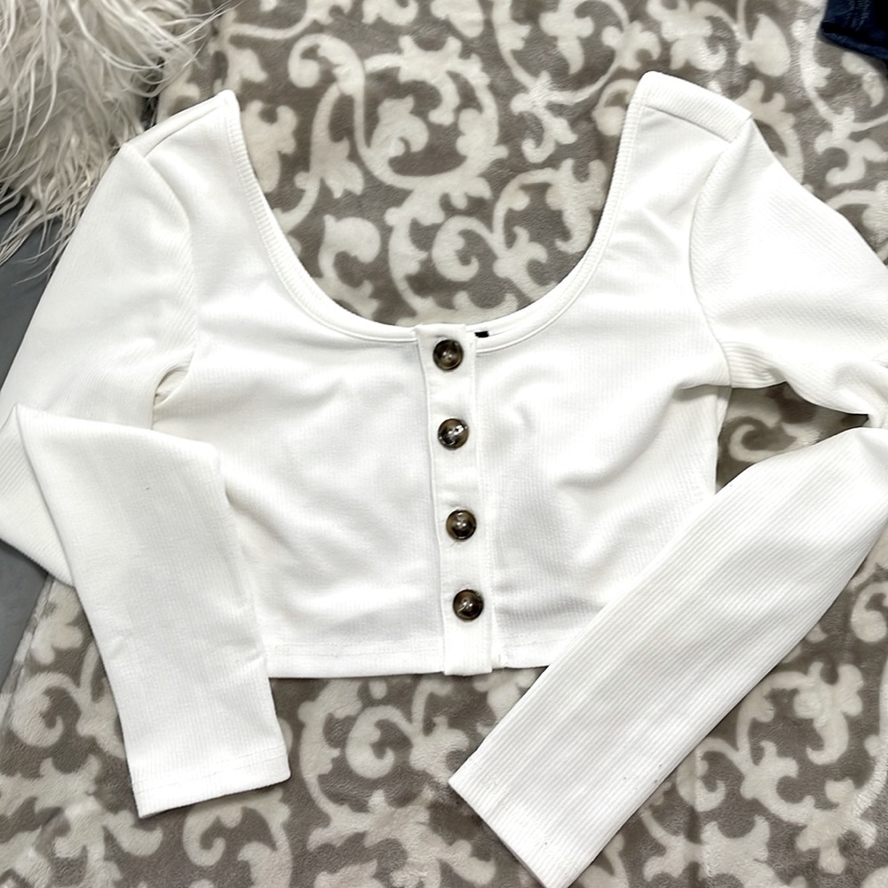 White button up cropped sweater